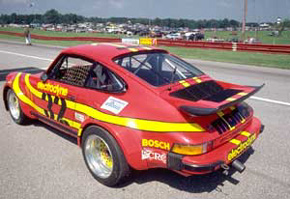 Electrodyne Porsche 934 from 3/4 rear